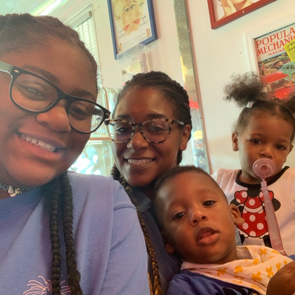 Meet your Posher, Marisha